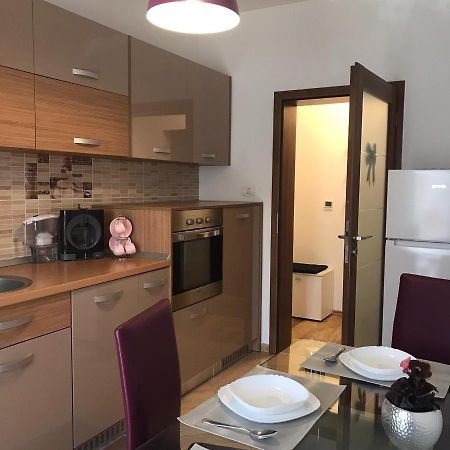 Paula Apartment Dumbravita  Экстерьер фото