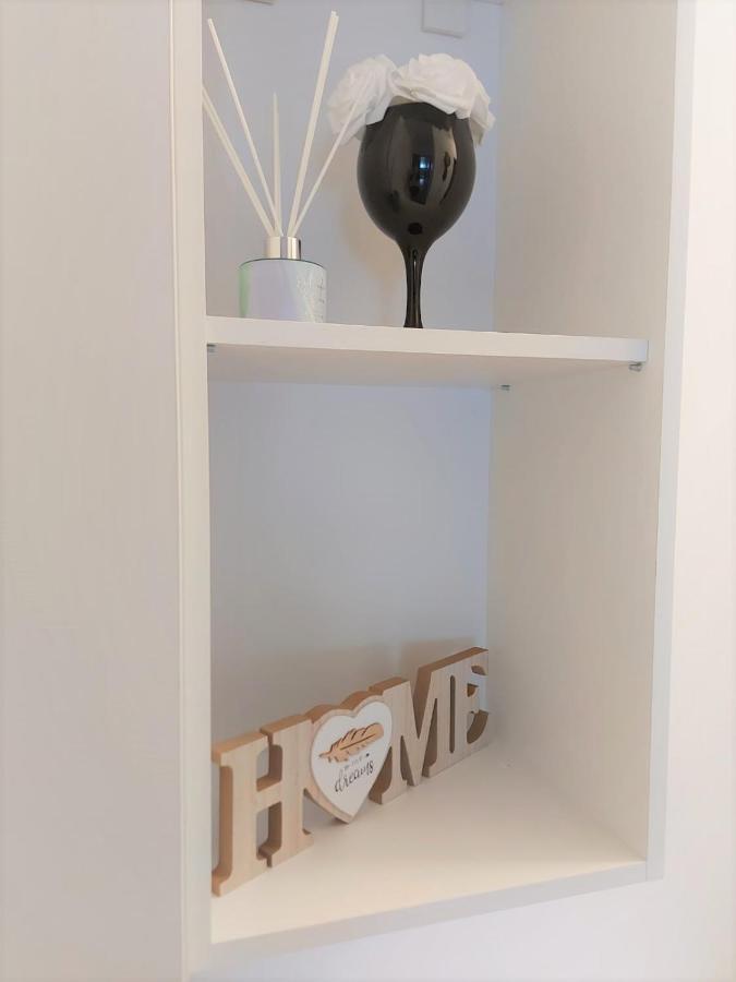 Paula Apartment Dumbravita  Экстерьер фото